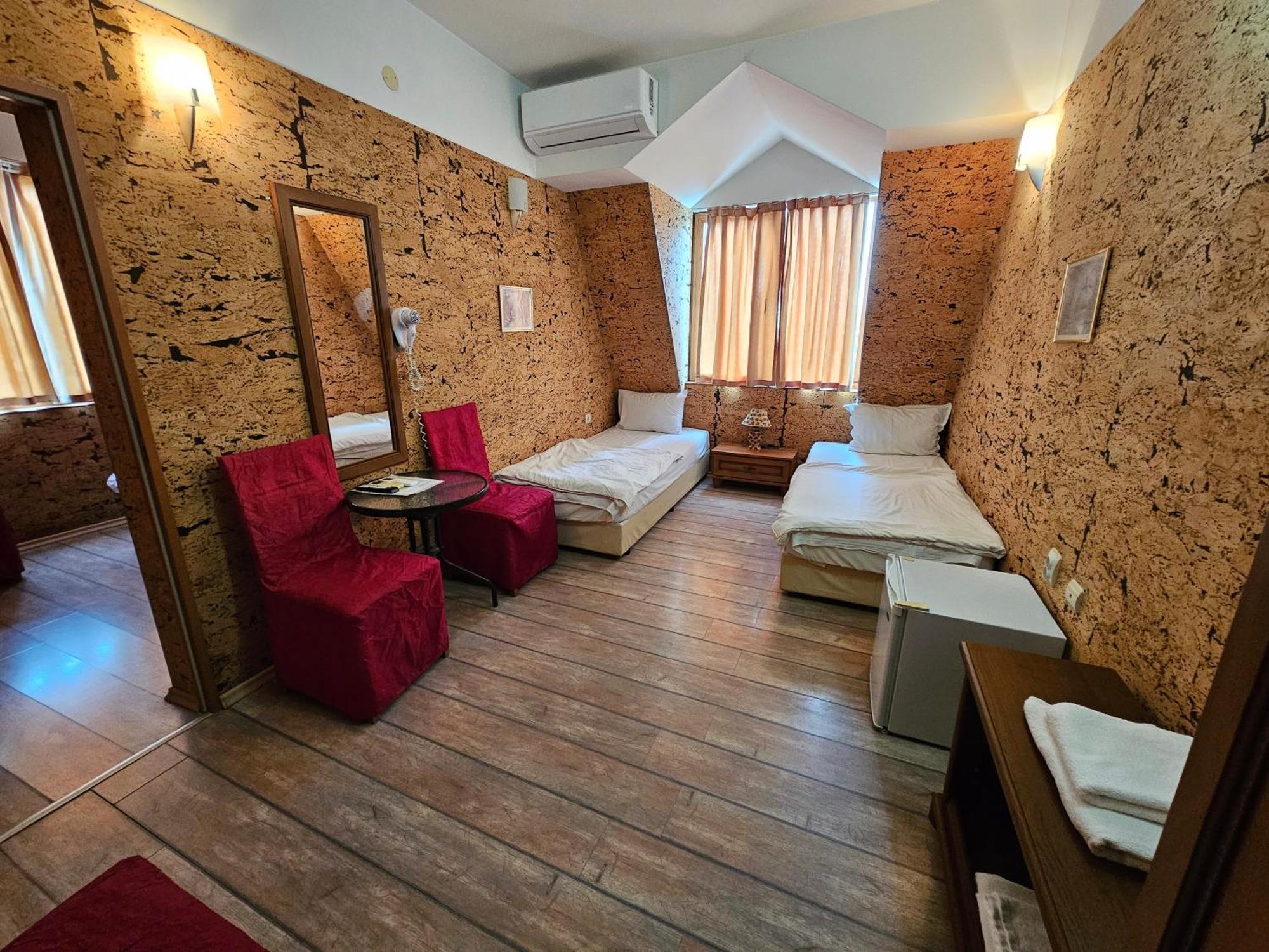 Complex Racic Hotel Voyvodinovo Ngoại thất bức ảnh