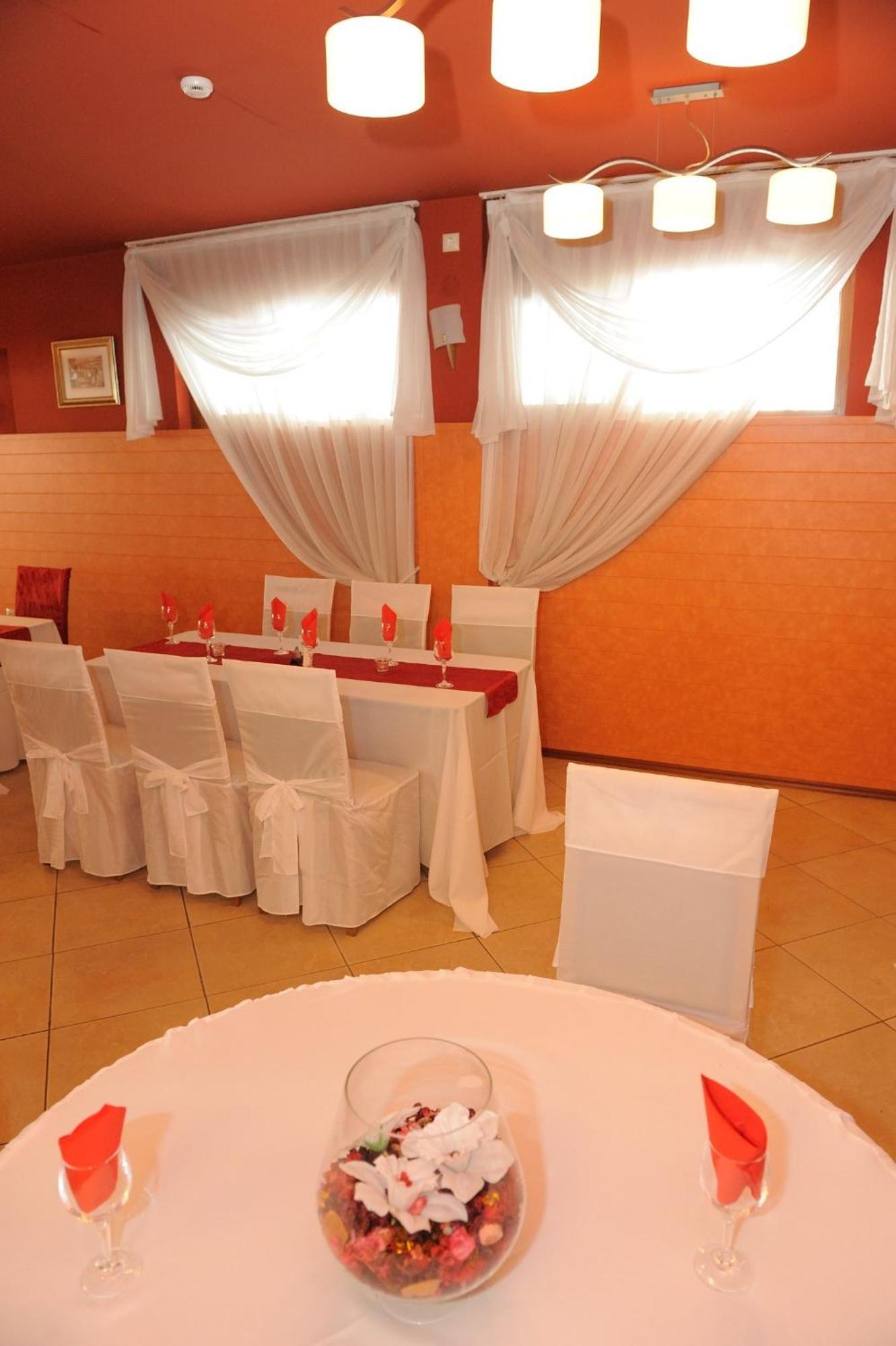 Complex Racic Hotel Voyvodinovo Ngoại thất bức ảnh