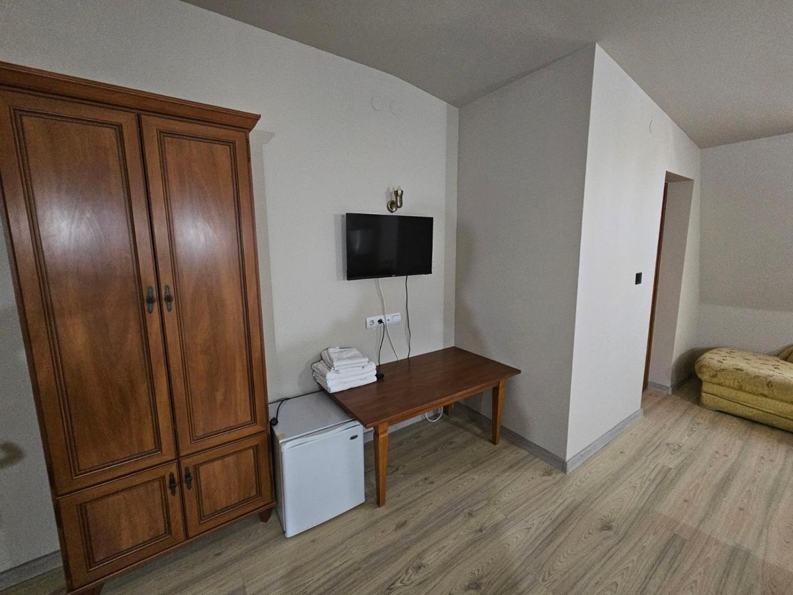 Complex Racic Hotel Voyvodinovo Ngoại thất bức ảnh